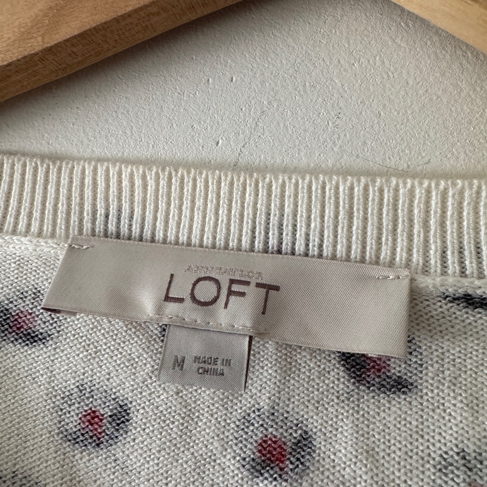 Ann‎ Taylor Loft Women's Button Up Sweater Cardigan Fan Design - Picture 6 of 6